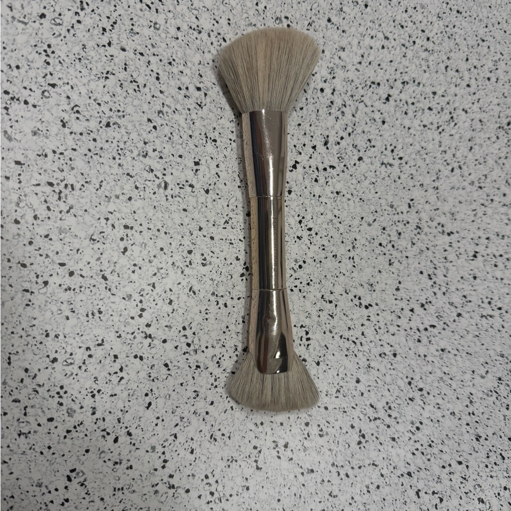 Patrick Ta Dual-Ended Makeup Brush - Silver and Gray
